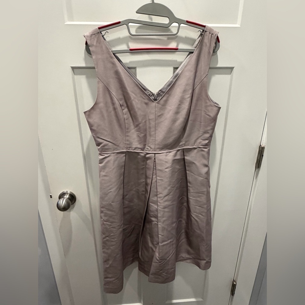J.Crew Sleeveless Sheath Dress 12 Gray Taupe Pockets Lined Classic Style A1450